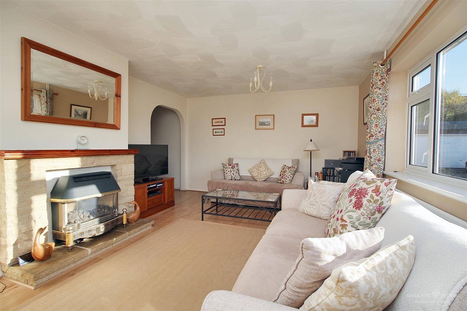 Chieveley Close, Tilehurst, Reading
